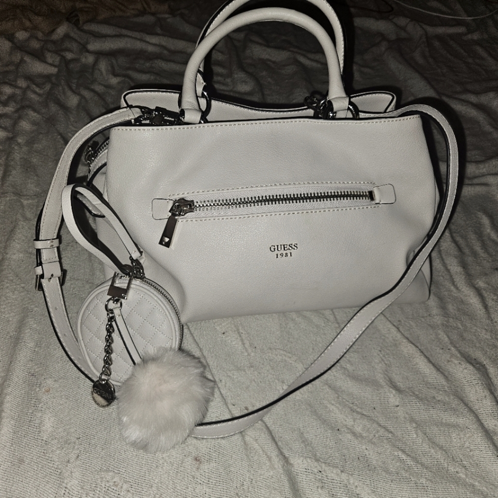 Guess purse brand new